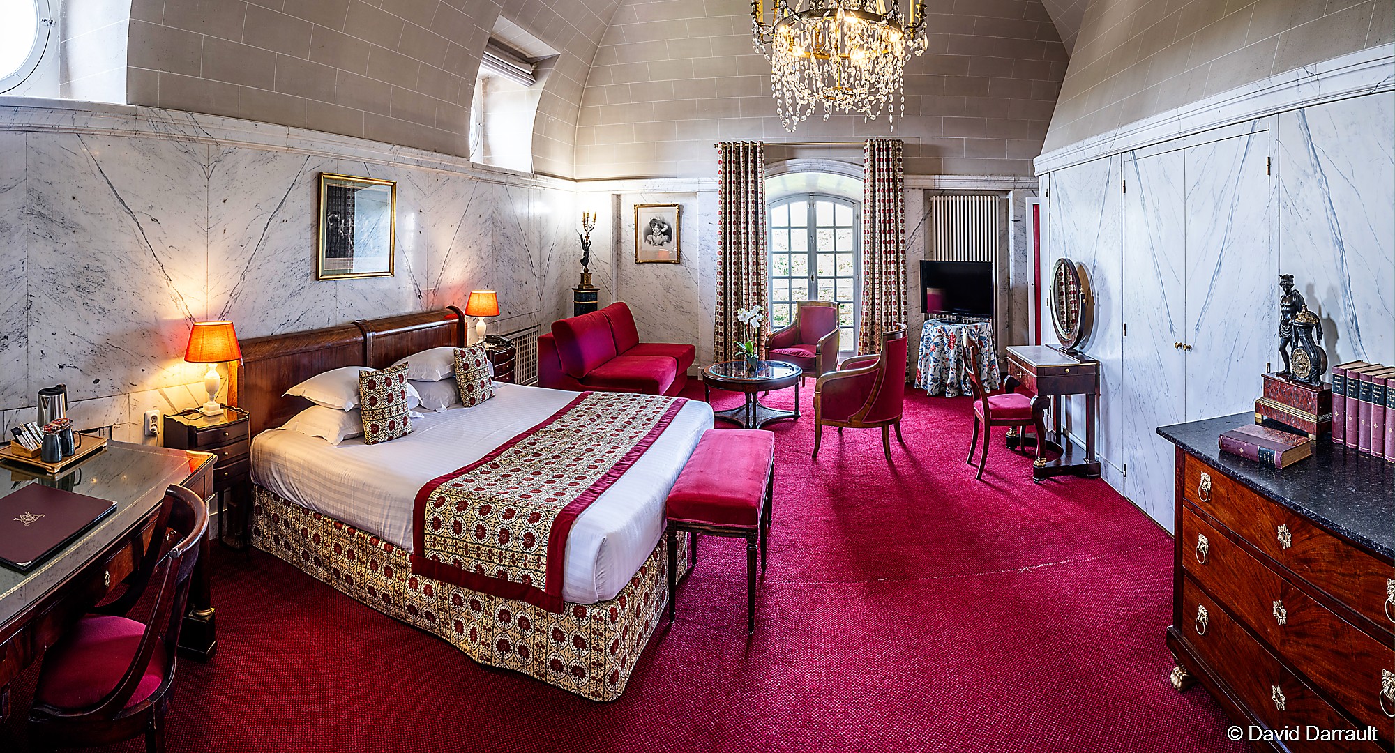 Chateau hotel spa and restaurant in Loire valley